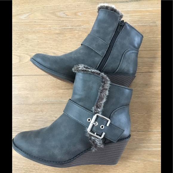 3/$20 SALE | Rampage Booties - Picture 4 of 8